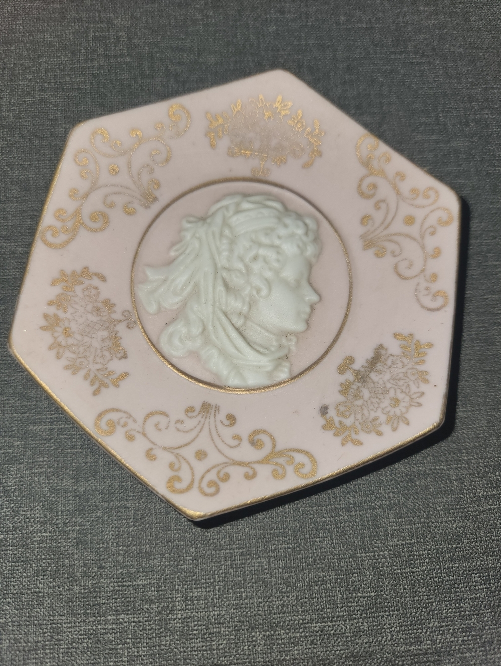 Antique RARE BISQUE PINK CAMEO trinket dish Vintage - Picture 2 of 4